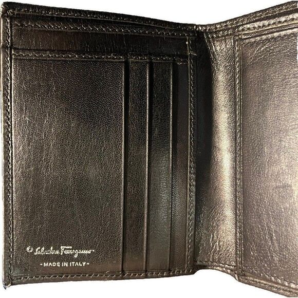 Vintage Salvatore Ferragamo Hook Bi Fold Wallet Black Pebbled Leather COA - Picture 4 of 11